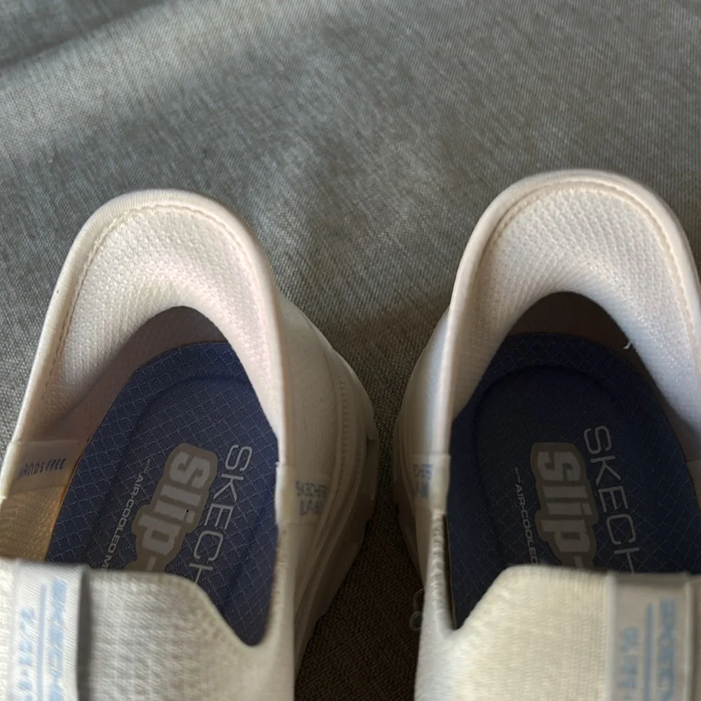 Skechers Slide-Step Sneakers Cream Color 8.5 - Picture 4 of 9